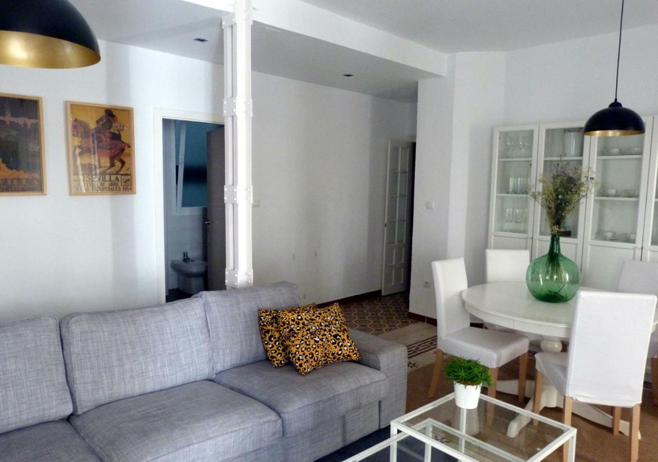 Rodo Arenal Apartment Севиля Екстериор снимка