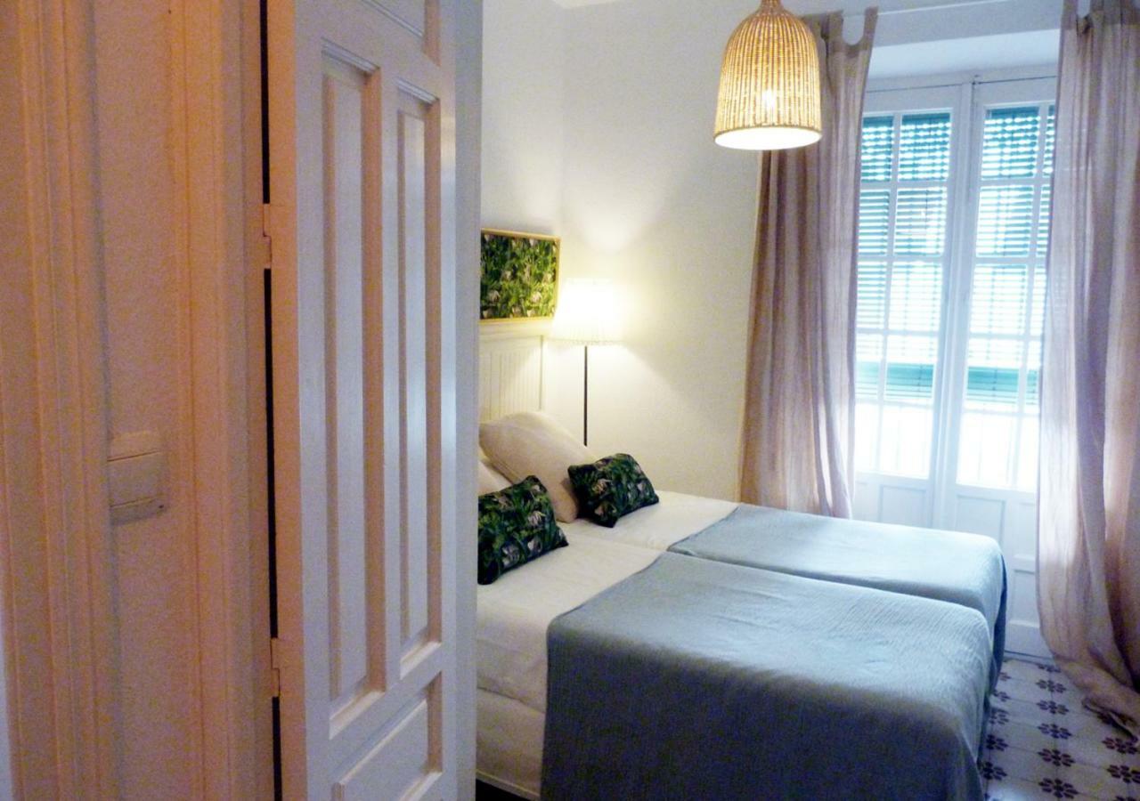 Rodo Arenal Apartment Севиля Екстериор снимка